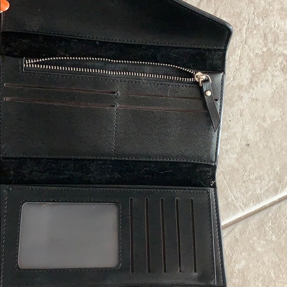 Wallet - Picture 3 of 5